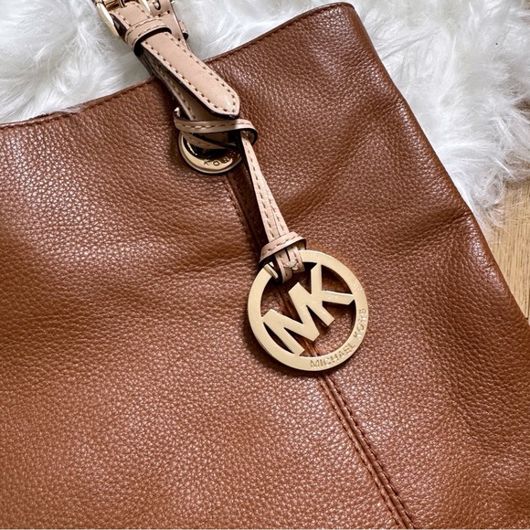 Michael Kors Tan Pebbled Leather Tote Bag - Picture 2 of 6